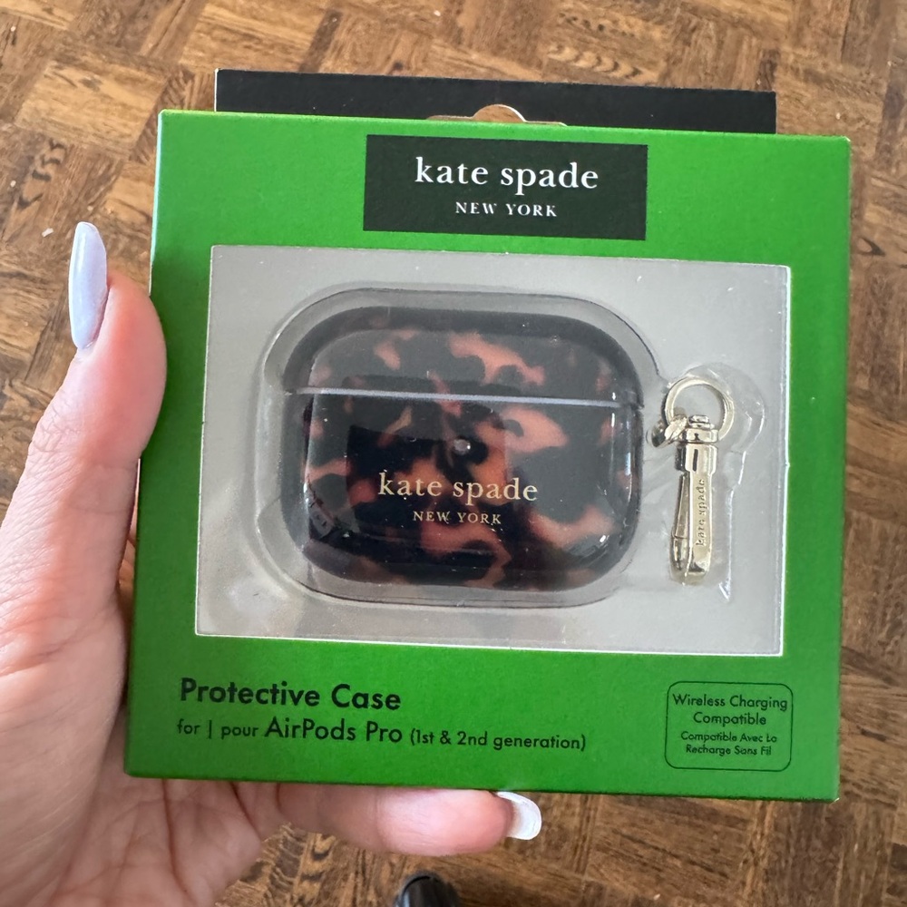 Kate Spade Leopard Print AirPods Pro Case